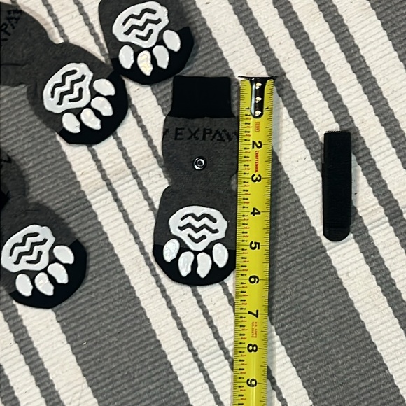 NWB EXPAWLORER .. DOGGIE SOCKS - Picture 5 of 9